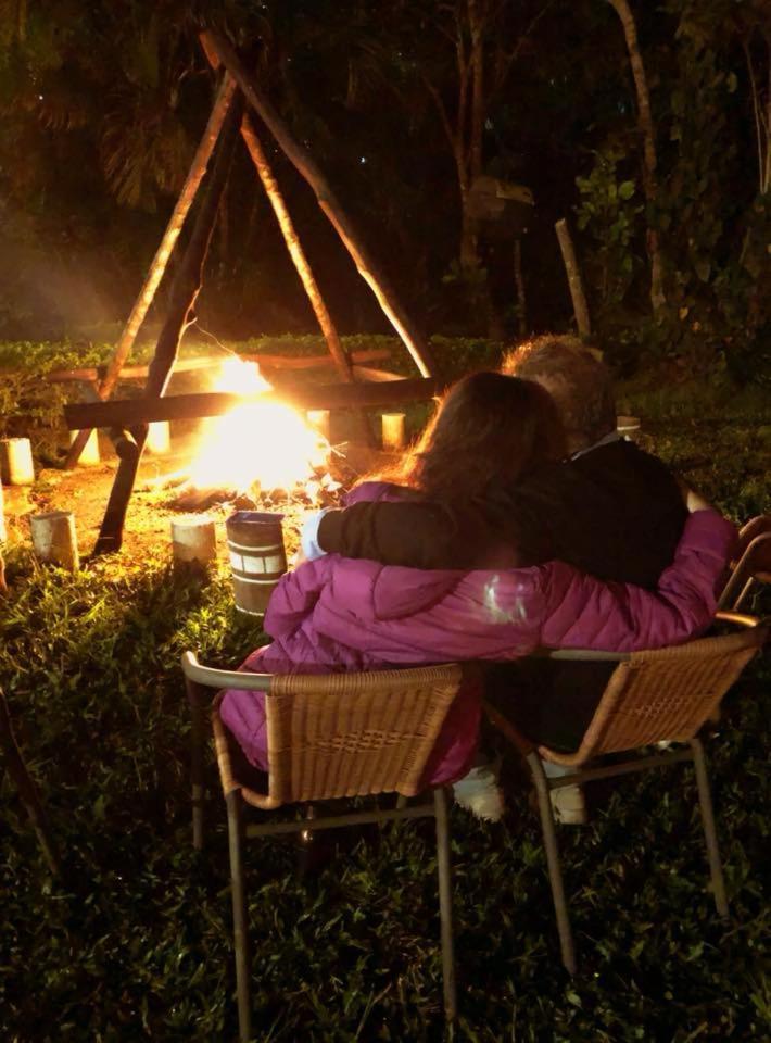 Tribu Ecohostal ロス・サントス エクステリア 写真